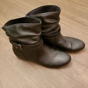 Black American Eagle Slouch Ankle Booties